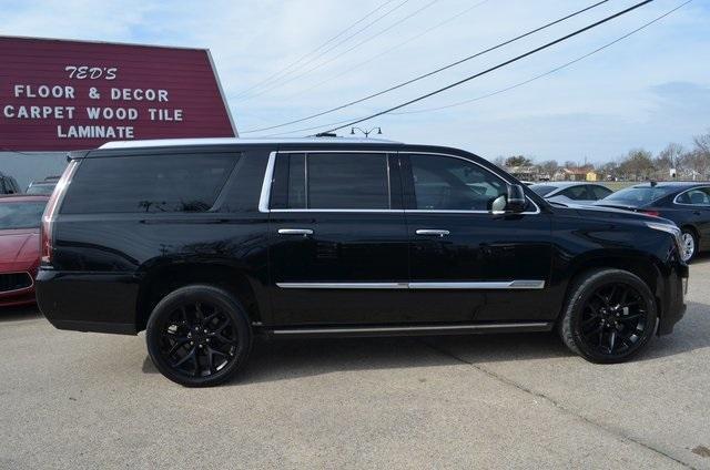 used 2019 Cadillac Escalade ESV car, priced at $34,990