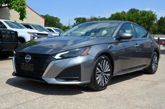 used 2023 Nissan Altima car, priced at $20,990