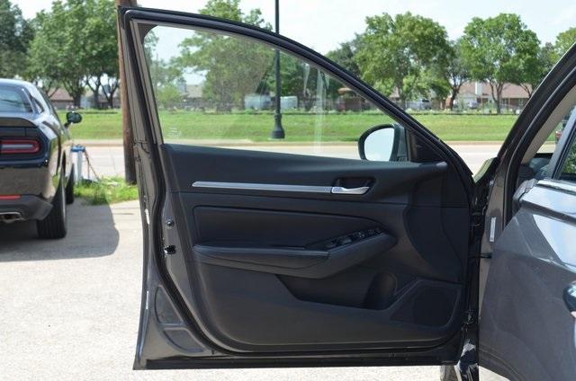 used 2023 Nissan Altima car, priced at $20,990