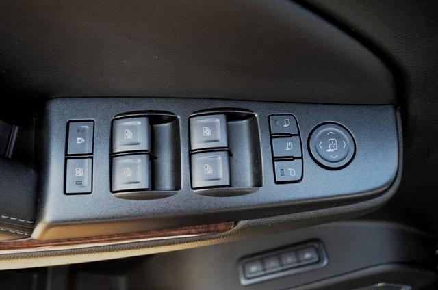 used 2019 GMC Yukon car, priced at $33,990