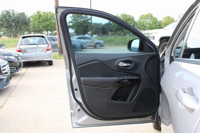 used 2020 Jeep Cherokee car, priced at $17,990