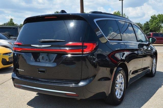 used 2022 Chrysler Pacifica car, priced at $18,290