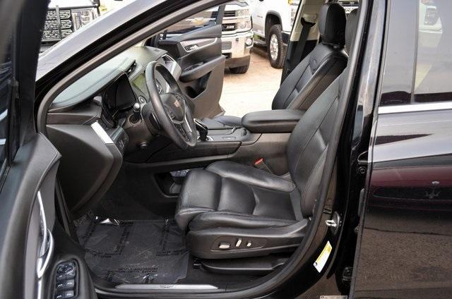 used 2017 Cadillac XT5 car, priced at $16,999