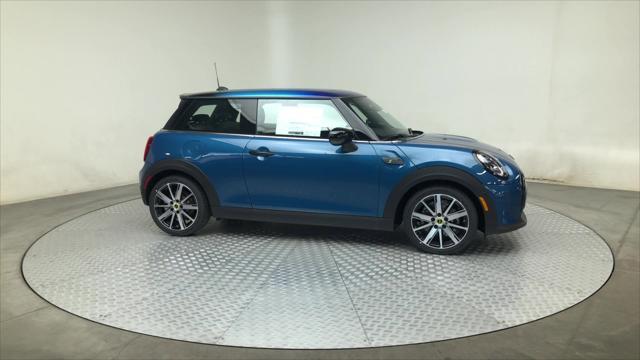 used 2024 MINI Hardtop car, priced at $25,998