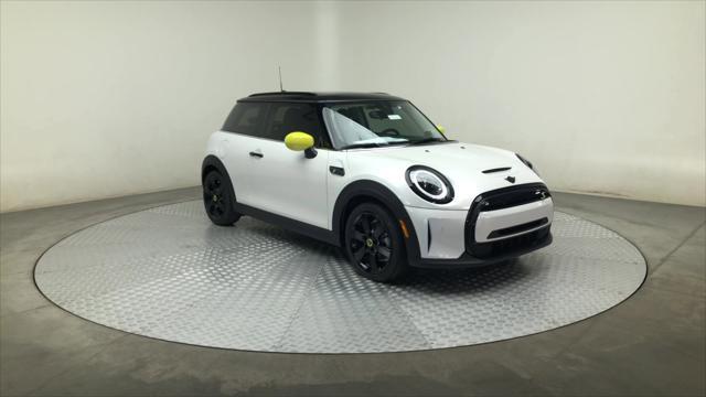 used 2024 MINI Hardtop car, priced at $25,998