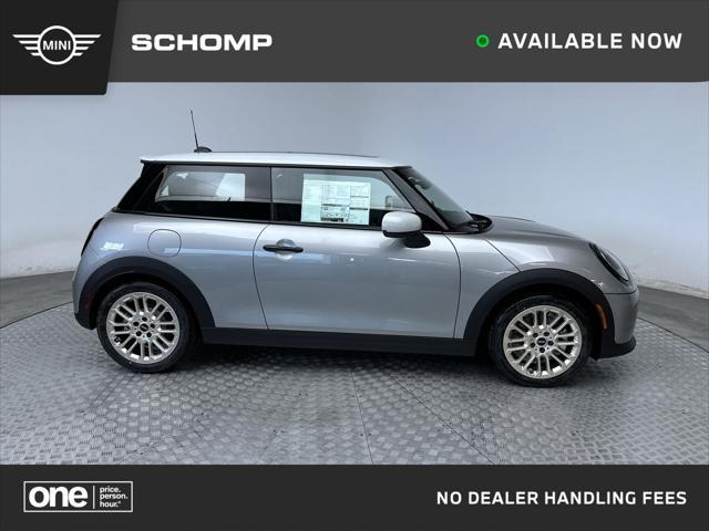 new 2025 MINI Hardtop car, priced at $38,295