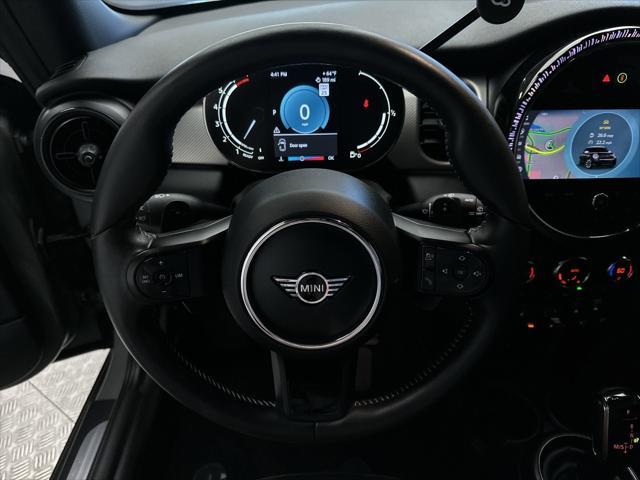 used 2022 MINI Hardtop car, priced at $26,357