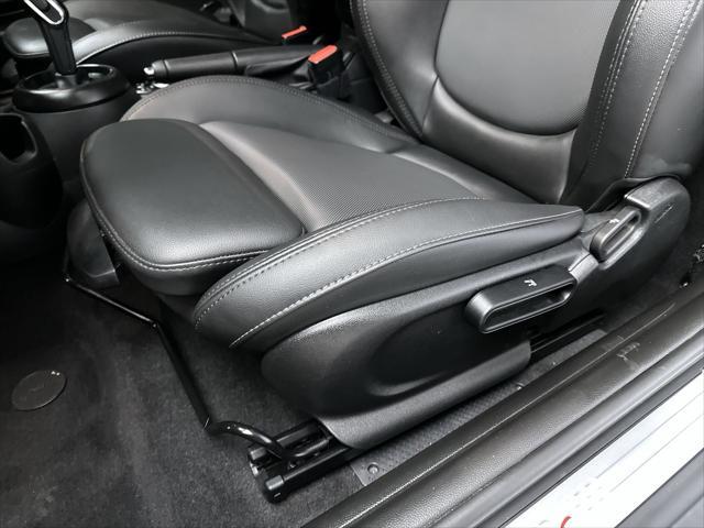used 2022 MINI Hardtop car, priced at $26,357
