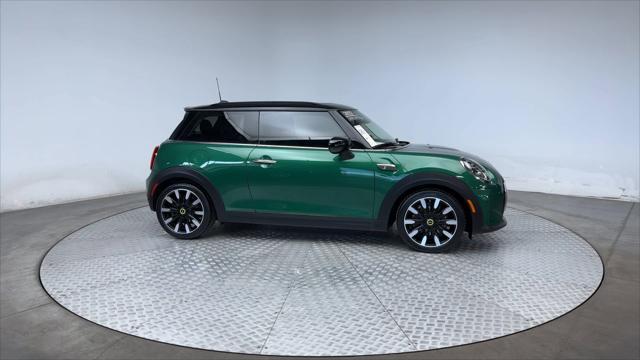 used 2022 MINI Hardtop car, priced at $20,961