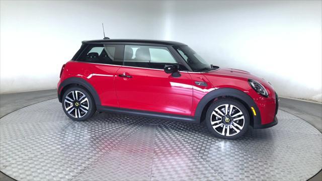 used 2023 MINI Hardtop car, priced at $25,998