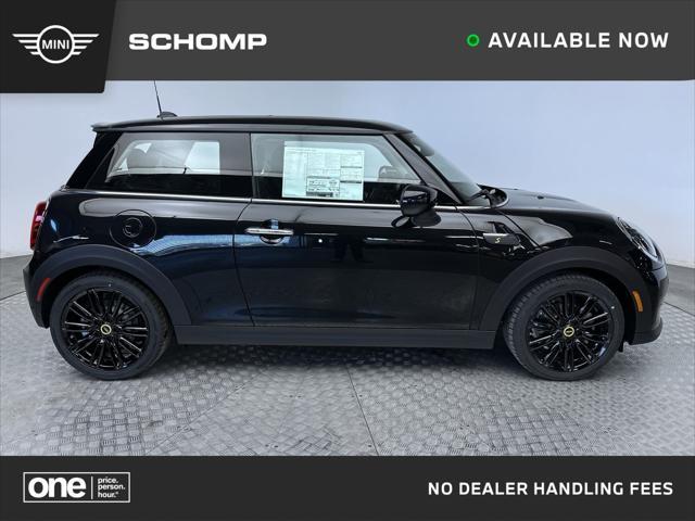 used 2024 MINI Hardtop car, priced at $24,971