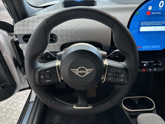 new 2025 MINI Hardtop car, priced at $34,595