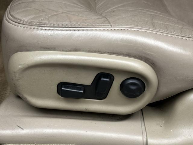 used 1999 Buick Park Avenue car, priced at $5,900