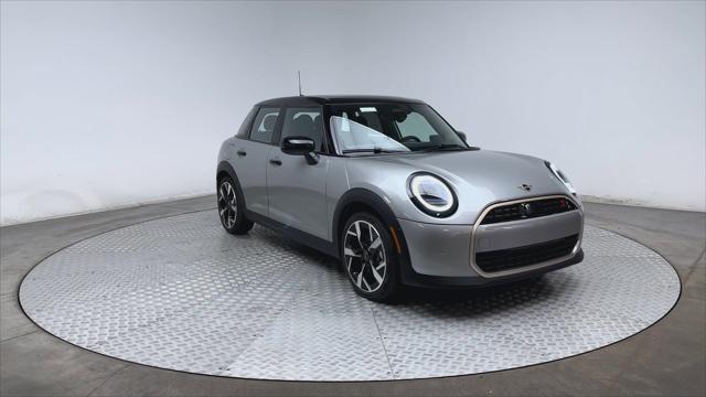 new 2025 MINI Hardtop car, priced at $38,530