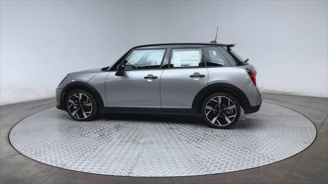 new 2025 MINI Hardtop car, priced at $38,530