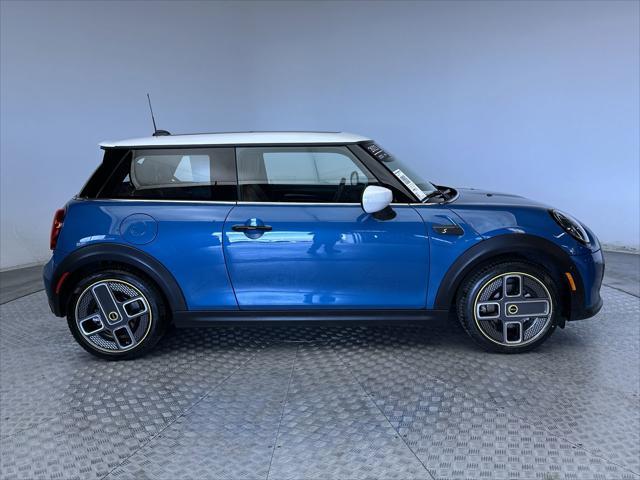 used 2023 MINI Hardtop car, priced at $23,621