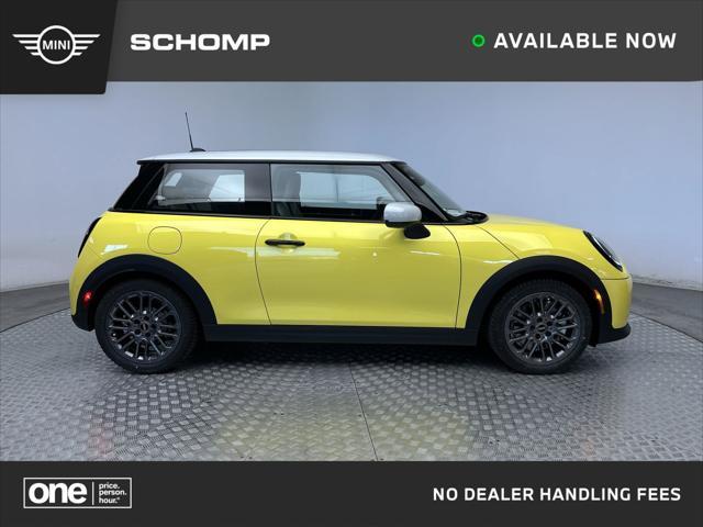 new 2025 MINI Hardtop car, priced at $33,280