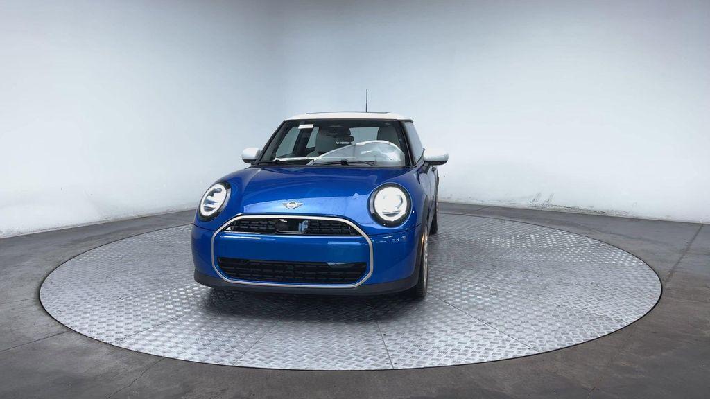 used 2025 MINI Hardtop car, priced at $34,580