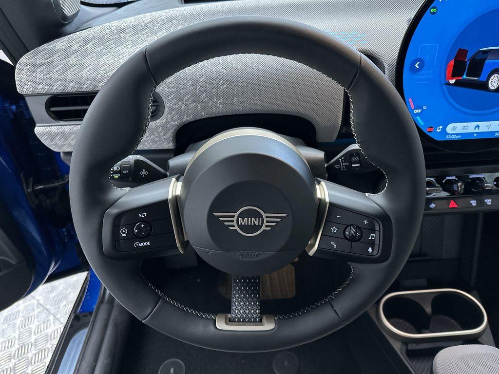 used 2025 MINI Hardtop car, priced at $34,580