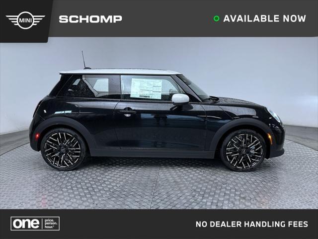 new 2025 MINI Hardtop car, priced at $38,295