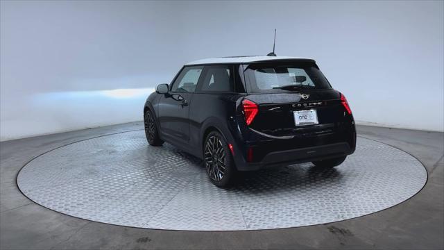 new 2025 MINI Hardtop car, priced at $38,295