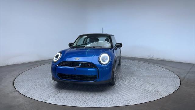 new 2025 MINI Hardtop car, priced at $37,525