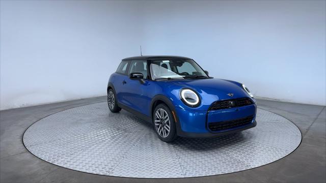 new 2025 MINI Hardtop car, priced at $37,525