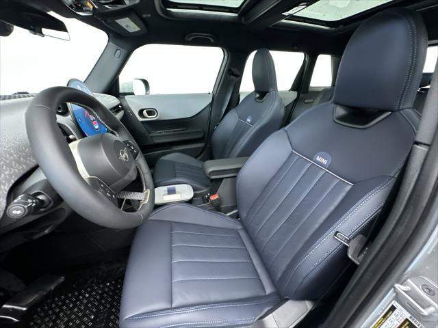 new 2025 MINI Hardtop car, priced at $37,110