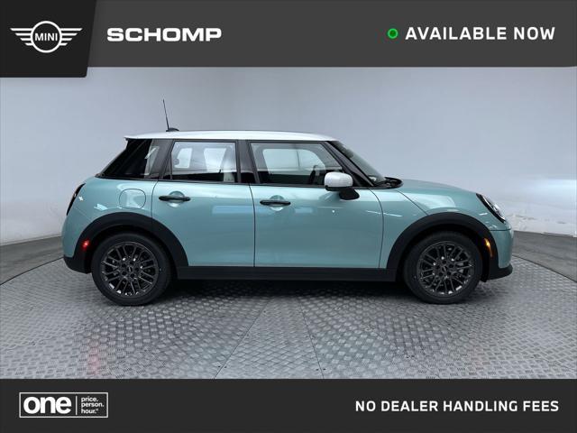 new 2025 MINI Hardtop car, priced at $39,295