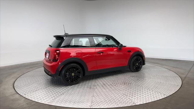 used 2024 MINI Hardtop car, priced at $25,648