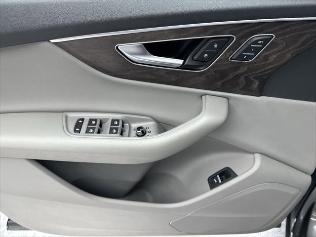 used 2020 Audi Q7 car, priced at $22,900