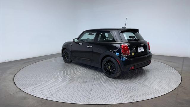 used 2024 MINI Hardtop car, priced at $25,552