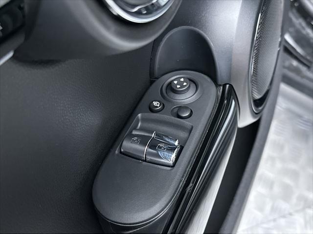 used 2024 MINI Hardtop car, priced at $25,552