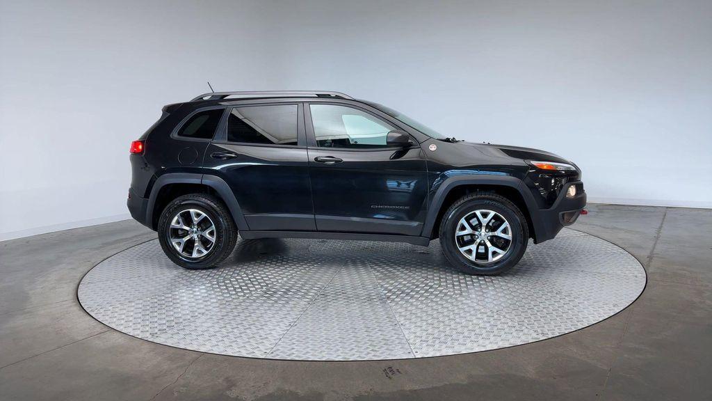 used 2015 Jeep Cherokee car, priced at $12,900