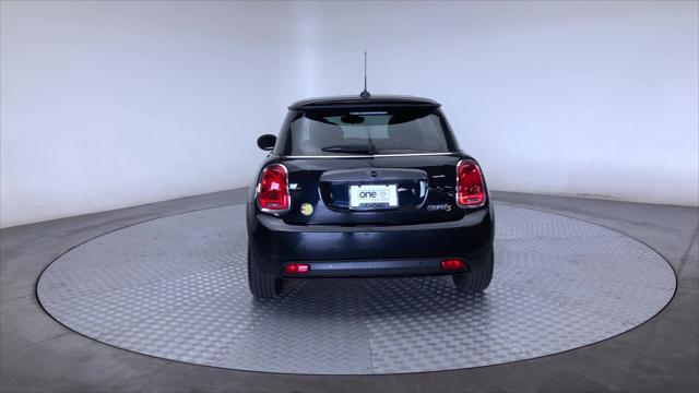 used 2021 MINI Hardtop car, priced at $22,918