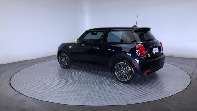 used 2021 MINI Hardtop car, priced at $22,918