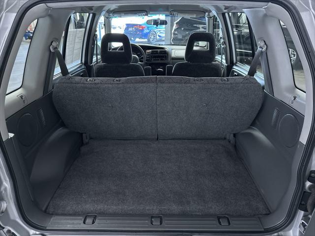 used 2004 Chevrolet Tracker car, priced at $5,900