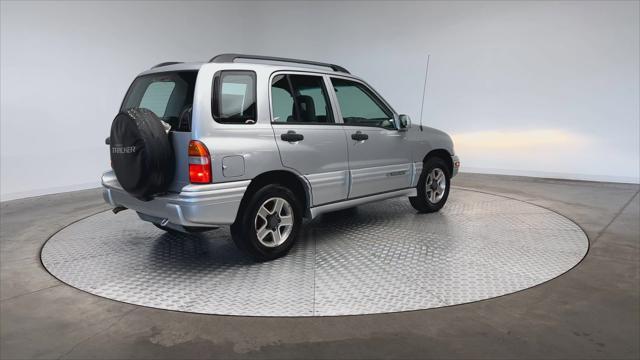 used 2004 Chevrolet Tracker car, priced at $5,900