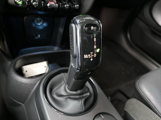 used 2022 MINI Hardtop car, priced at $30,811