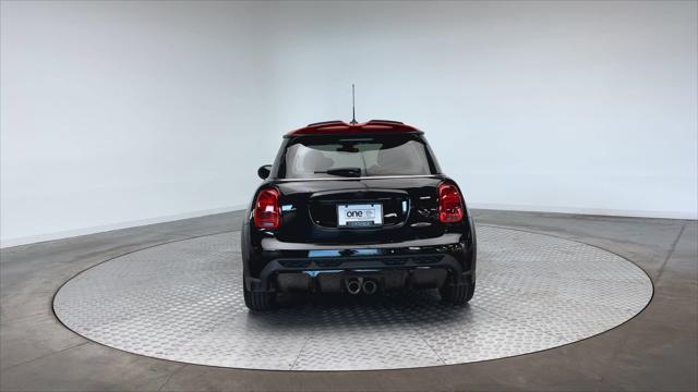 used 2022 MINI Hardtop car, priced at $30,811