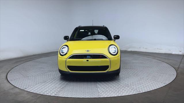 new 2025 MINI Hardtop car, priced at $39,545