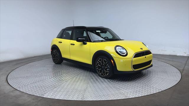 new 2025 MINI Hardtop car, priced at $39,545