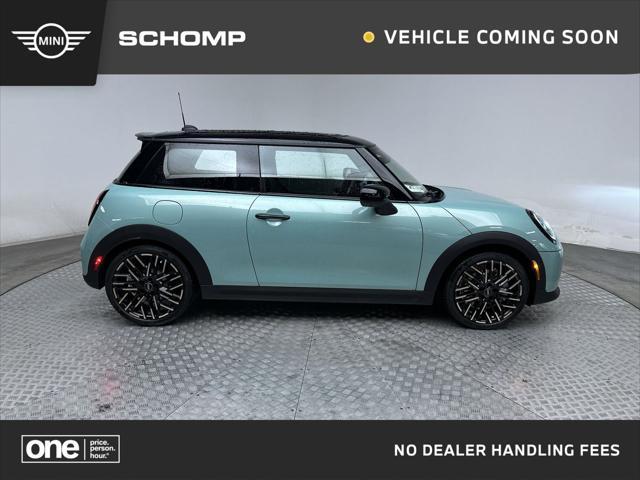 new 2025 MINI Hardtop car, priced at $39,130