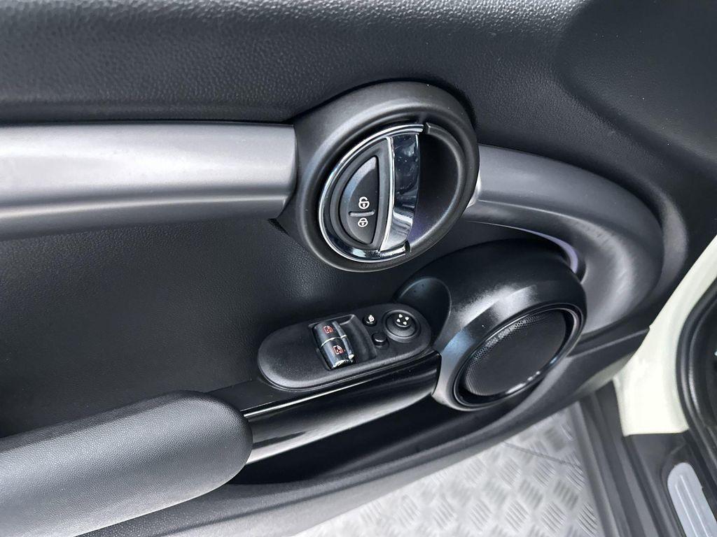 used 2023 MINI Hardtop car, priced at $26,971