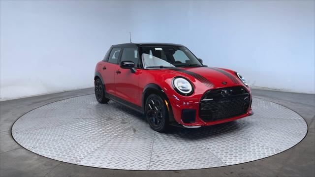 new 2025 MINI Hardtop car, priced at $40,580