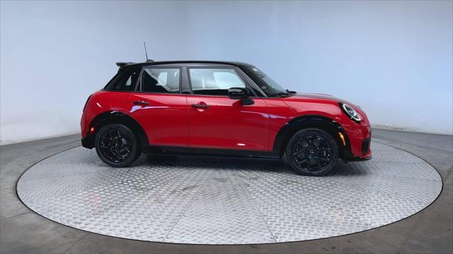 new 2025 MINI Hardtop car, priced at $40,580