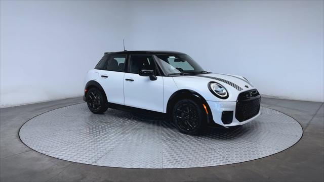 new 2025 MINI Hardtop car, priced at $40,580