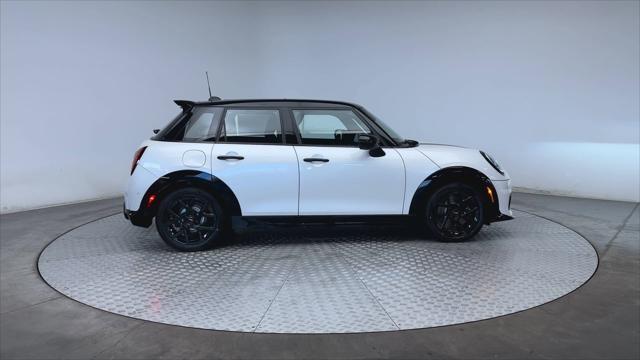 new 2025 MINI Hardtop car, priced at $40,580