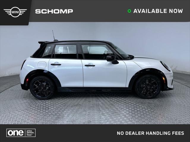 new 2025 MINI Hardtop car, priced at $40,580