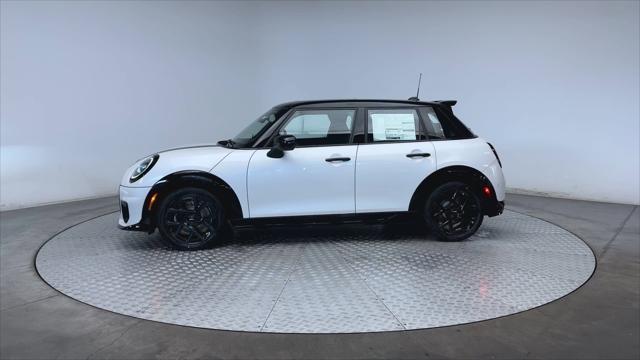 new 2025 MINI Hardtop car, priced at $40,580